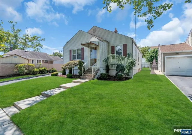 3rd image of 241 Hickory St, Kearny, NJ 07032 | MLS# 26029216