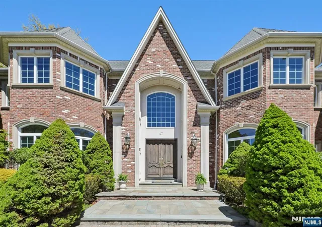 Photo 1 of Sale Pending at 47 Cortland Trl, Mahwah, NJ 07430 | MLS# 26029257 | Listing updated on 2026-09-03