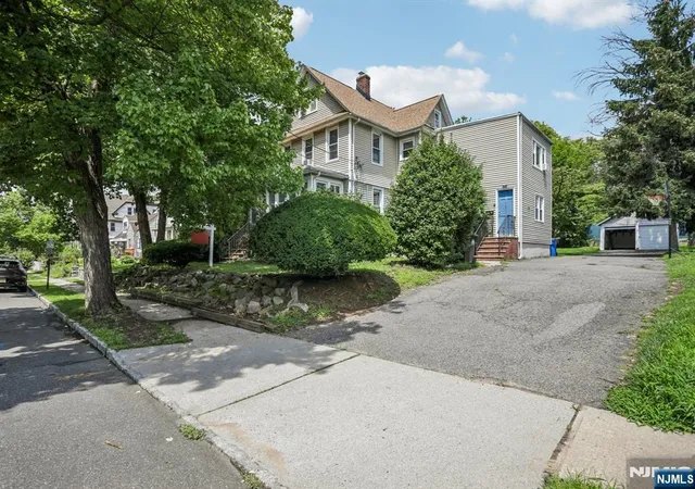 4th image of 147 Phelps Ave, Englewood City, NJ 07631