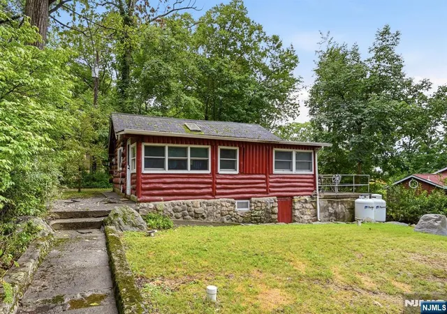 2nd image of 26 Clubhouse Ave, West Milford, NJ 07480 | MLS# 26029300