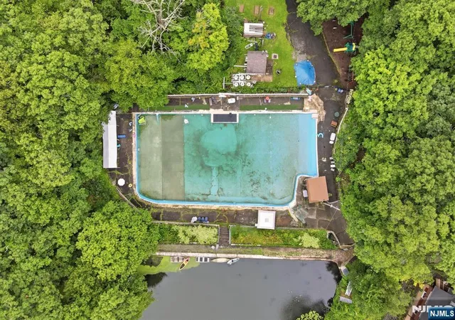 44th image of 26 Clubhouse Ave, West Milford, NJ 07480 | MLS# 26029300
