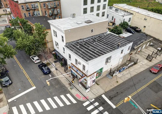 Photo 2 of House for sale at 154 Chestnut Ave, Jersey City, NJ 07306 | MLS# 26029316 | Listing updated on 2026-09-18