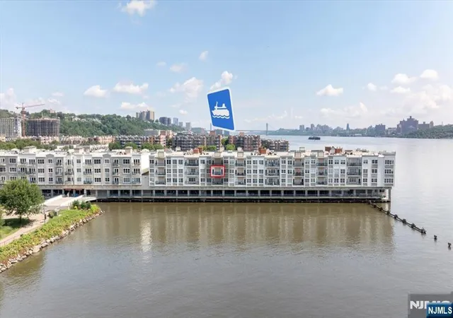 2nd image of 217 The Promenade, Edgewater, NJ 07020 | MLS# 26029328