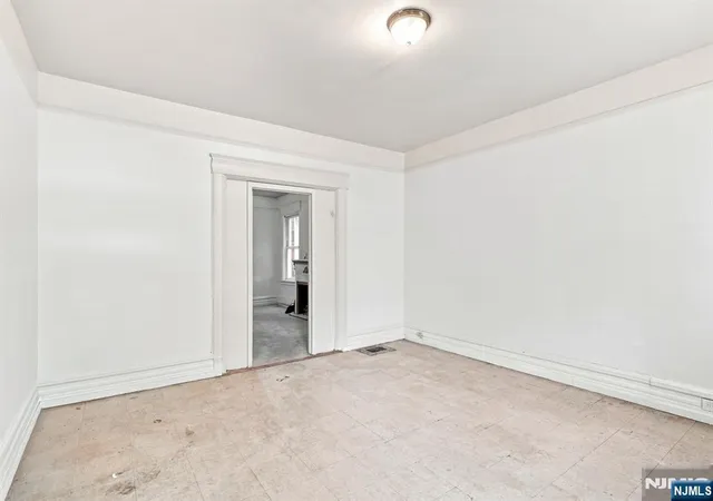 Photo 3 of Sale Pending at 102 Claremont Ave, Jersey City, NJ 07305 | MLS# 26029337 | Listing updated on 2026-09-03