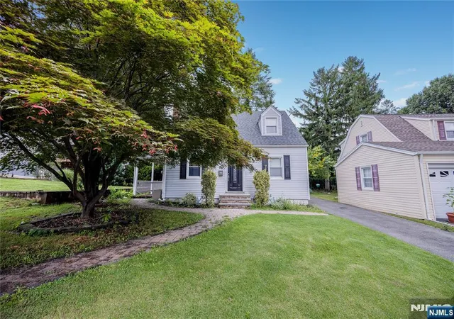3rd image of 1 Garden Ct, Garfield, NJ 07026 | MLS# 26029349
