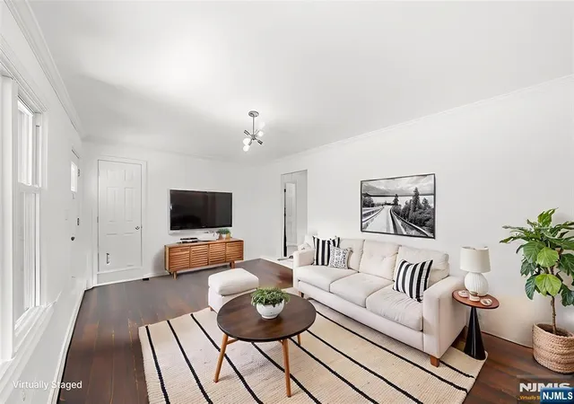 2nd image of 125 Tunison Rd, New Brunswick, NJ 08901 | MLS# 26029359