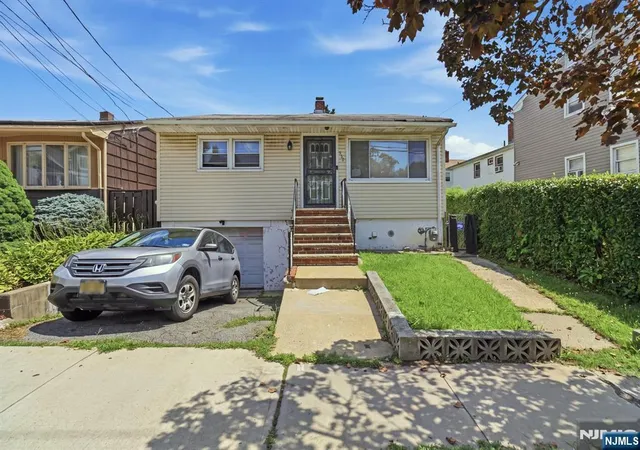 Photo 1 of Land for sale at 312 Stuyvesant Ave, Newark, NJ 07106 | MLS# 26029402 | Listing updated on 2026-09-15