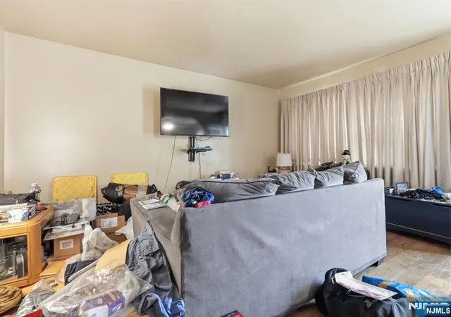 Photo 4 of House for sale at 312 Stuyvesant Ave, Newark, NJ 07106 | MLS# 26029402 | Listing updated on 2026-09-15