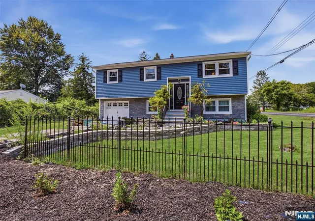 1st image of 2 Scenic Dr, Green, NJ 07821 | MLS# 26029406