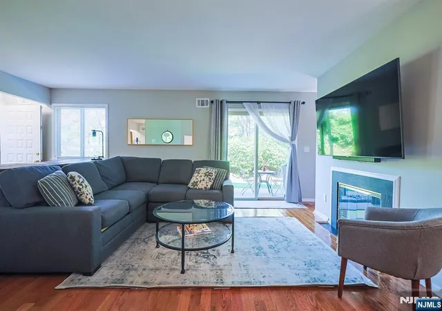 4th image of 2 Hart Dr, West Orange, NJ 07052 | MLS# 26029407