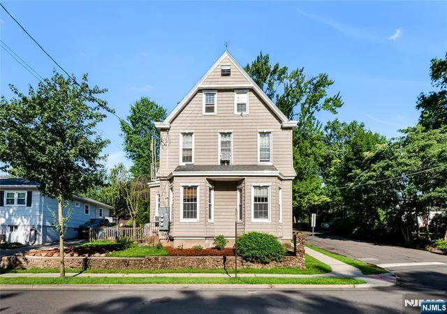 Photo 1 of Sale Pending at 809 Park Ave, River Edge, NJ 07661 | MLS# 26029421 | Listing updated on 2026-09-04