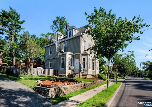 Photo 3 of Sale Pending at 809 Park Ave, River Edge, NJ 07661 | MLS# 26029421 | Listing updated on 2026-09-04