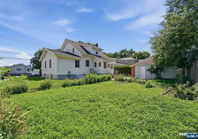 2nd image of 305 Falmouth Ave, Elmwood Park, NJ 07407