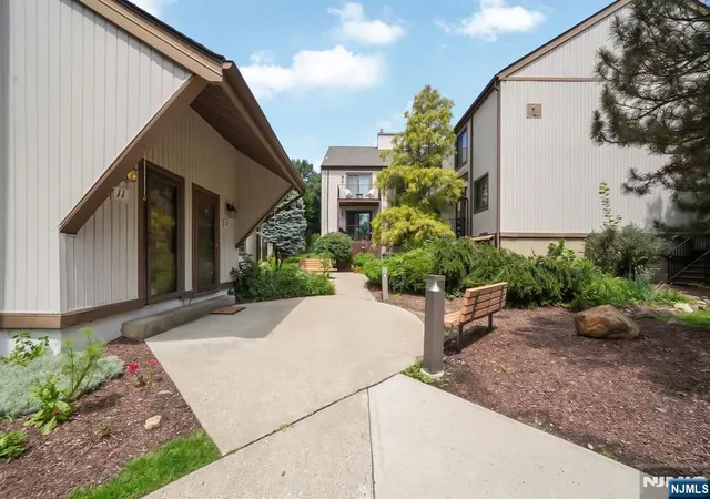3rd image of 111 Alpine Ct #11, Stanhope, NJ 07874 | MLS# 26029438