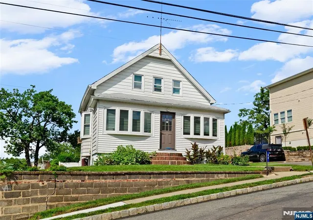 Photo 2 of Sale Pending at 48 Cedarhurst, Woodland Park, NJ 07424 | MLS# 26029455 | Listing updated on 2026-09-16