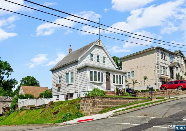 Photo 3 of Sale Pending at 48 Cedarhurst, Woodland Park, NJ 07424 | MLS# 26029455 | Listing updated on 2026-09-16