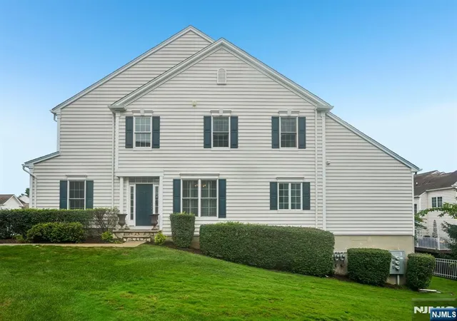 1st image of 2 Constitution Ln #1501, Totowa, NJ 07512 | MLS# 26029462