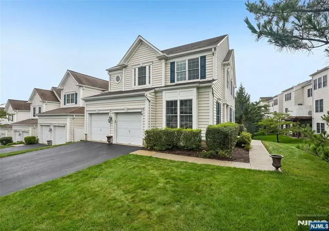 4th image of 2 Constitution Ln #1501, Totowa, NJ 07512 | MLS# 26029462