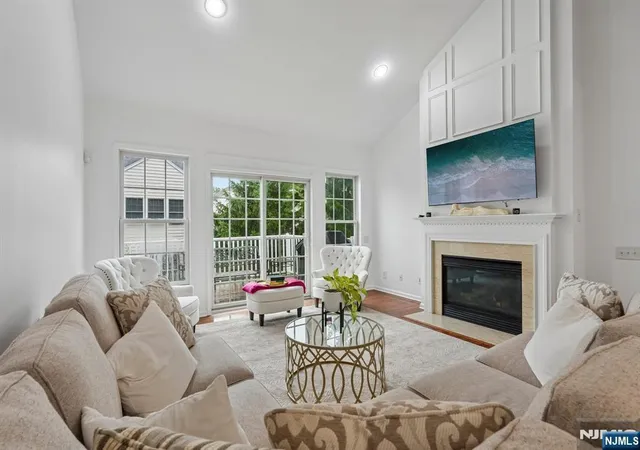 5th image of 2 Constitution Ln #1501, Totowa, NJ 07512 | MLS# 26029462