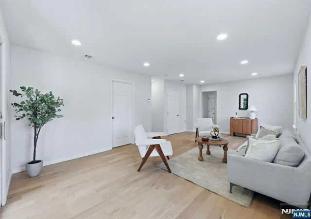 4th image of 3 Pine St, Montvale, NJ 07645 | MLS# 26029482