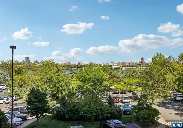 27th image of 1077 River Rd #303, Edgewater, NJ 07020 | MLS# 26029487