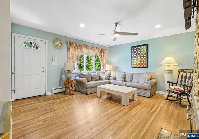 Photo 4 of Sale Pending at 998 Washington Ave, Ho Ho Kus, NJ 07423 | MLS# 26029493 | Listing updated on 2026-09-10