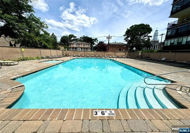 2nd image of 2185 Lemoine Ave #4A, Fort Lee, NJ 07024 | MLS# 26029498