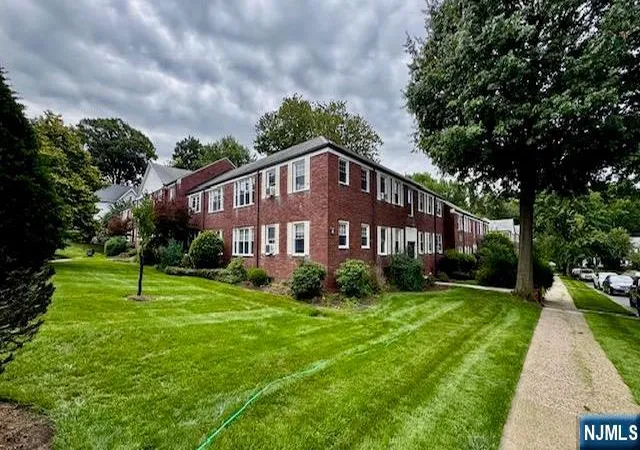 Photo 2 of Condo for sale at 349 Bloomfield Ave #25, Verona, NJ 07044 | MLS# 26029506 | Listing updated on 2026-08-09