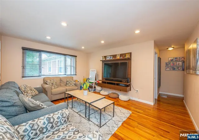 Photo 3 of Condo for sale at 24 Manchester Ct #62, Wayne, NJ 07470 | MLS# 26029519 | Listing updated on 2026-08-09