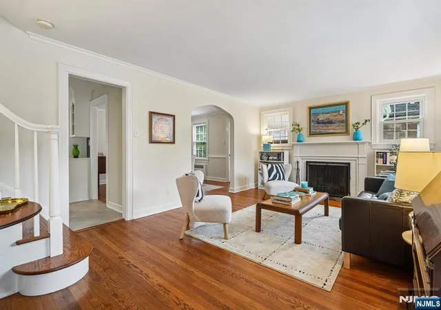 Photo 2 of Sale Pending at 173 Parker Ave, Maplewood, NJ 07040 | MLS# 26029531 | Listing updated on 2026-08-19