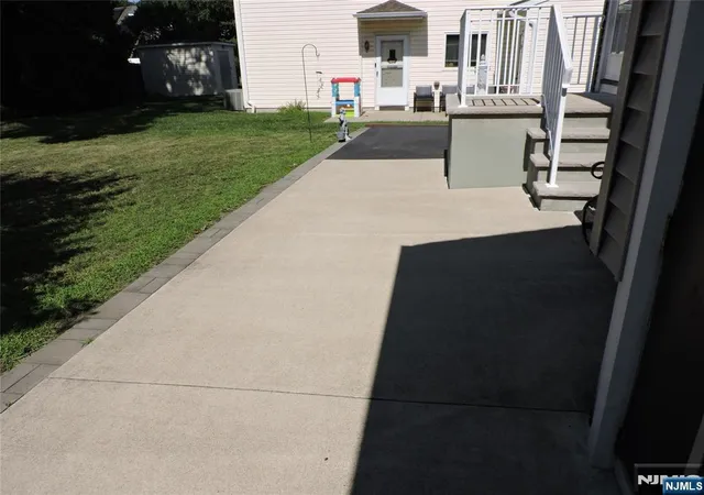 26th image of 15 Main Ave, Elmwood Park, NJ 07407 | MLS# 26029532