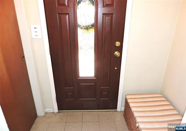 3rd image of 15 Main Ave, Elmwood Park, NJ 07756