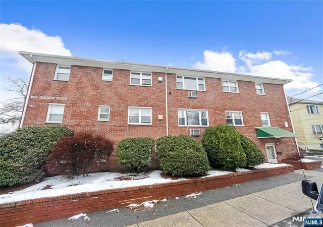 Photo 3 of Condo for sale at 201 Oakdene Pl #C00E2, Cliffside Park, NJ 07010 | MLS# 26029540 | Listing updated on 2026-08-10