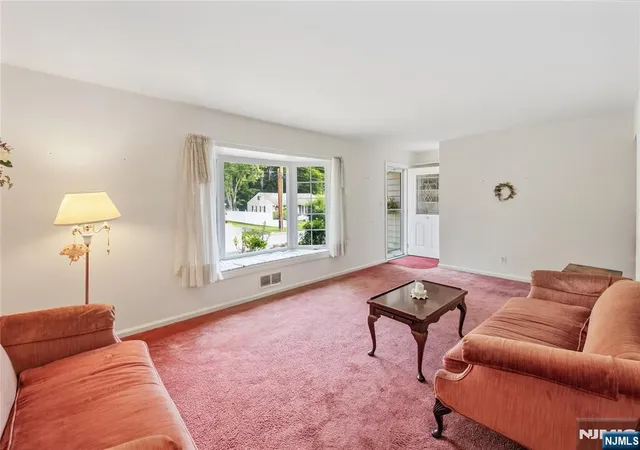 Photo 4 of Sale Pending at 161 Dyer Ave, Emerson, NJ 07630 | MLS# 26029557 | Listing updated on 2026-09-18