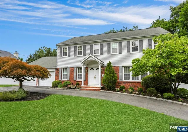 Photo 1 of Single family home for sale at 56 O Shaughnessy Ln, Closter, NJ 07624 | MLS# 26029568 | Listing updated on 2026-09-13