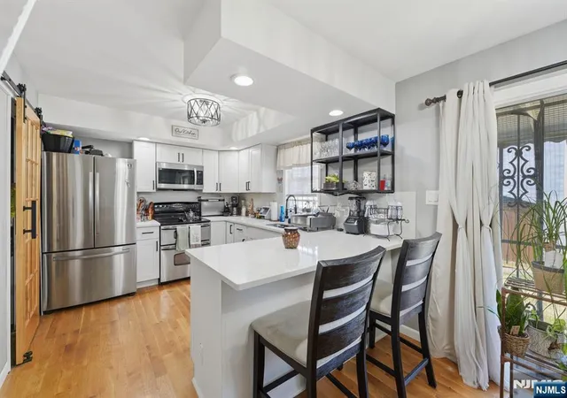 Listing Photo 4 - Condo for sale in building located at 312 Littleton Ave, Newark, NJ 07103 - Unit #804