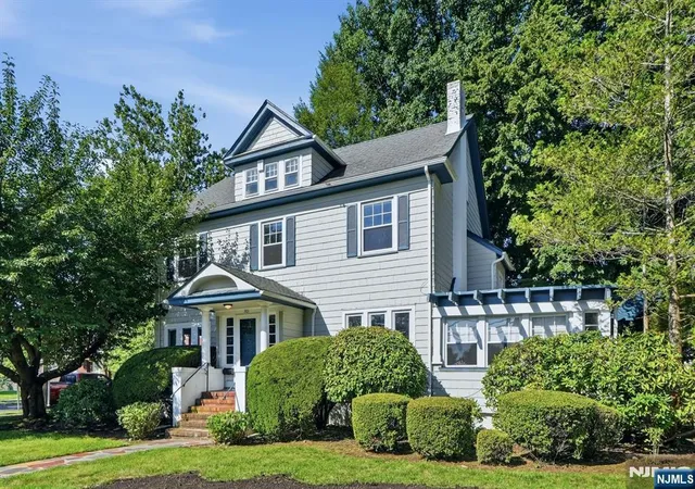 2nd image of 301 3Rd St, Clifton, NJ 07011 | MLS# 26029593