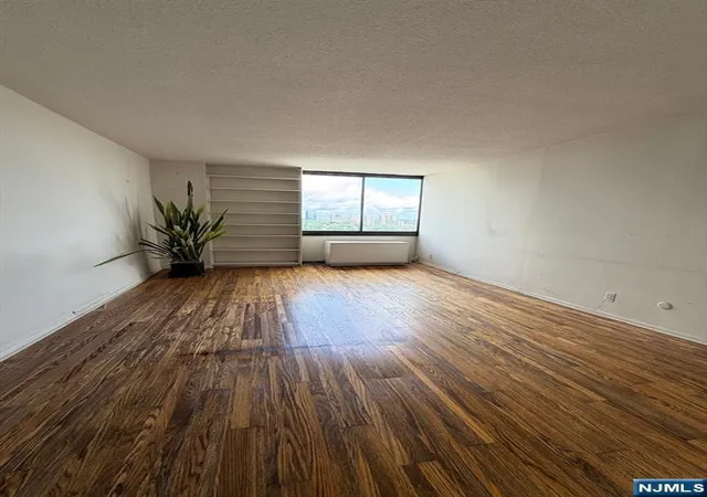 4th image of 770 Anderson Ave #20F, Cliffside Park, NJ 07010 | MLS# 26029614
