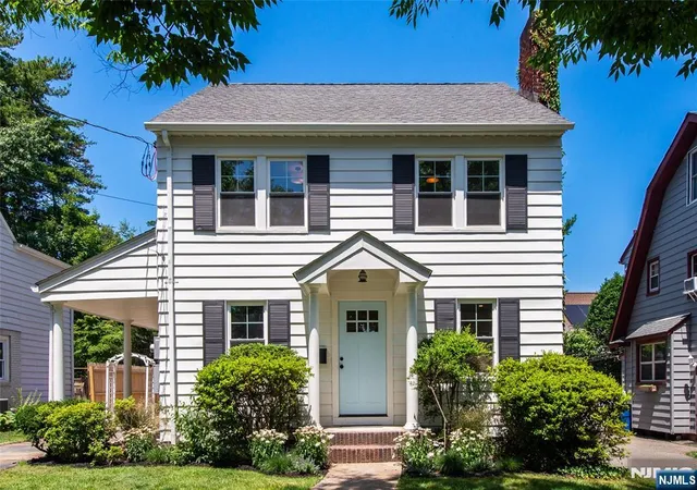 Photo 1 of Sale Pending at 115 Overlook Ter, Bloomfield, NJ 07003 | MLS# 26029615 | Listing updated on 2026-09-03
