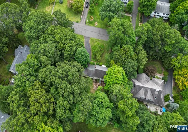 5th image of 783 Sunset Ter, Franklin Lakes, NJ 07417 | MLS# 26029616