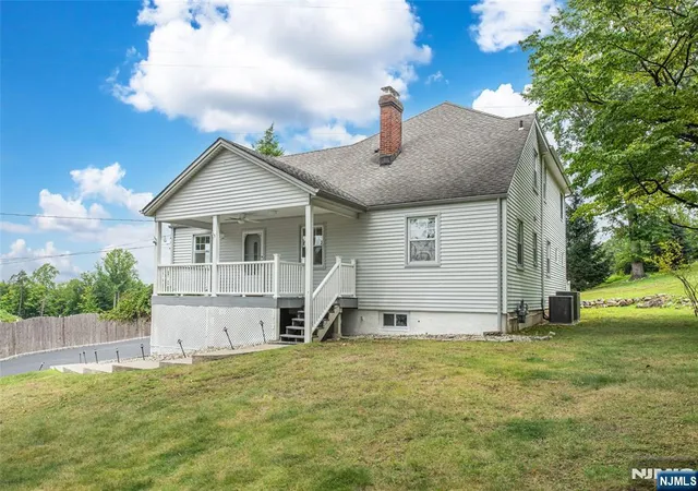 Photo 3 of Single family home for sale at 345 Bowden Rd, Cedar Grove, NJ 07009 | MLS# 26029649 | Listing updated on 2026-08-23