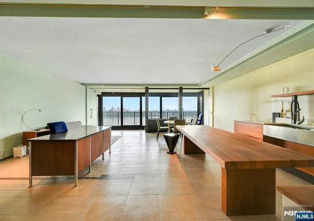 Photo 3 of Condo for sale at 3 Horizon Rd #1030, Fort Lee, NJ 07024 | MLS# 26029652 | Listing updated on 2026-08-24
