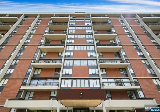 22nd image of 3 Horizon Rd #1033, Fort Lee, NJ 07024 | MLS# 26029654