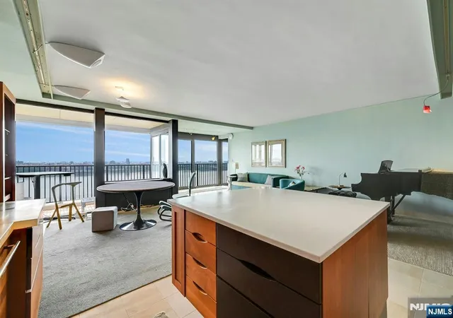 Photo 4 of House for sale at 3 Horizon Rd #1033, Fort Lee, NJ 07024 | MLS# 26029654 | Listing updated on 2026-08-24
