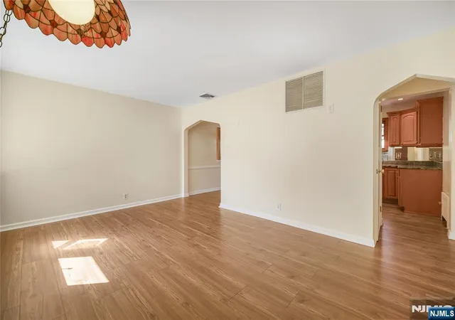 Photo 2 of Single family home for sale at 9 14 6th St, Fair Lawn, NJ 07410 | MLS# 26029655 | Listing updated on 2026-09-13