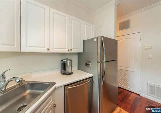 Photo 4 of Sale Pending at 607 Brittany Dr, Wayne, NJ 07470 | MLS# 26029680 | Listing updated on 2026-08-17