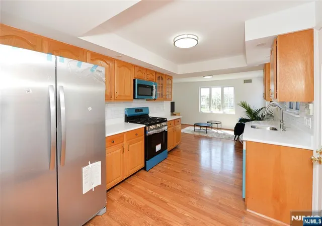 Photo 4 of Sale Pending at 17-23 Berdan Ave, Fair Lawn, NJ 07410 | MLS# 26029682 | Listing updated on 2026-08-20