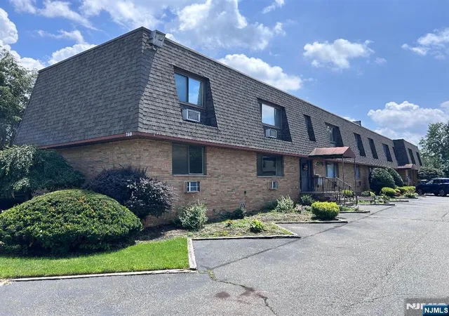 Photo 2 of Condo for sale at 168 Diamond Bridge Ave #1, Hawthorne, NJ 07506 | MLS# 26029684 | Listing updated on 2026-08-07