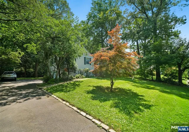 Photo 2 of Single family home for sale at 9 Coleridge Rd, Millburn, NJ 07078 | MLS# 26029699 | Listing updated on 2026-08-12