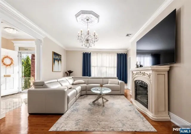 2nd image of 190 Totowa Rd, Totowa, NJ 07512 | MLS# 26029728
